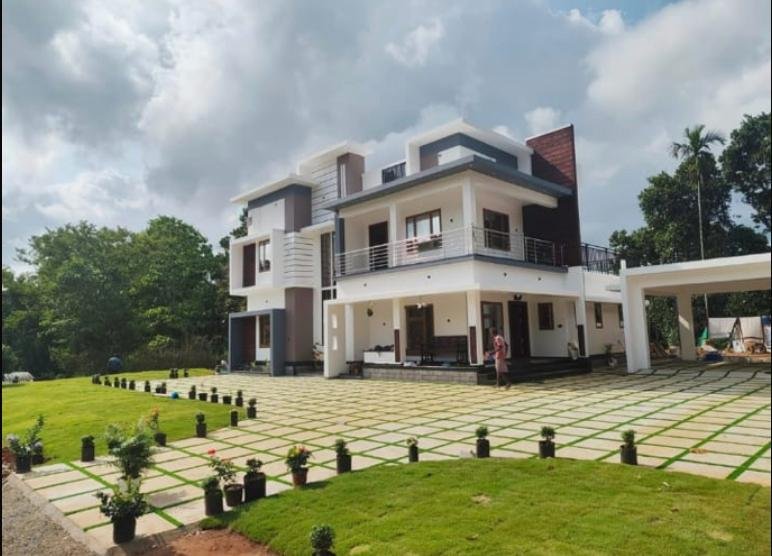 Lush green garden landscape at Vaibhav Nursery